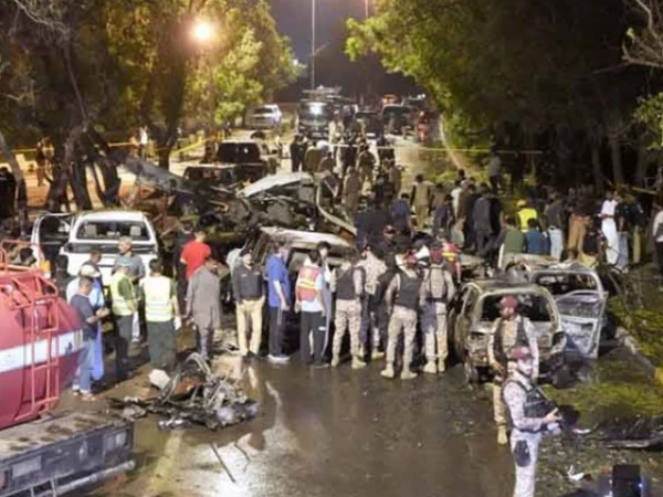 کراچی ایئرپورٹ خودکش حملے کی سہولتکاری میں گرفتار ملزمہ کی درخواست ضمانت کی سماعت ملتوی