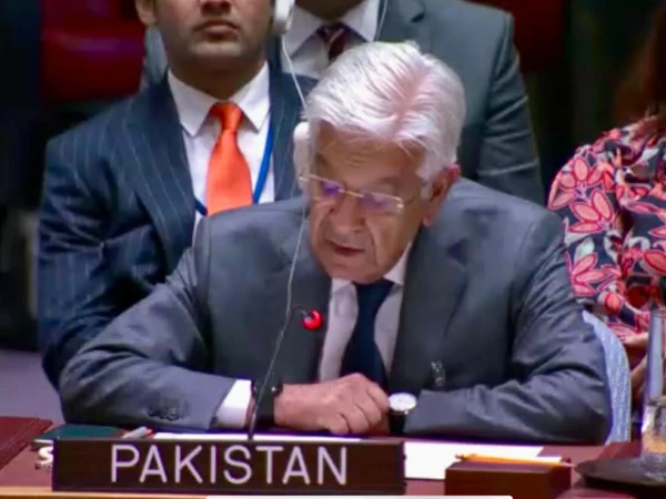 مصنوعی ذہانت امن کا ذریعہ بنے، ہتھیار نہیں، خواجہ آصف