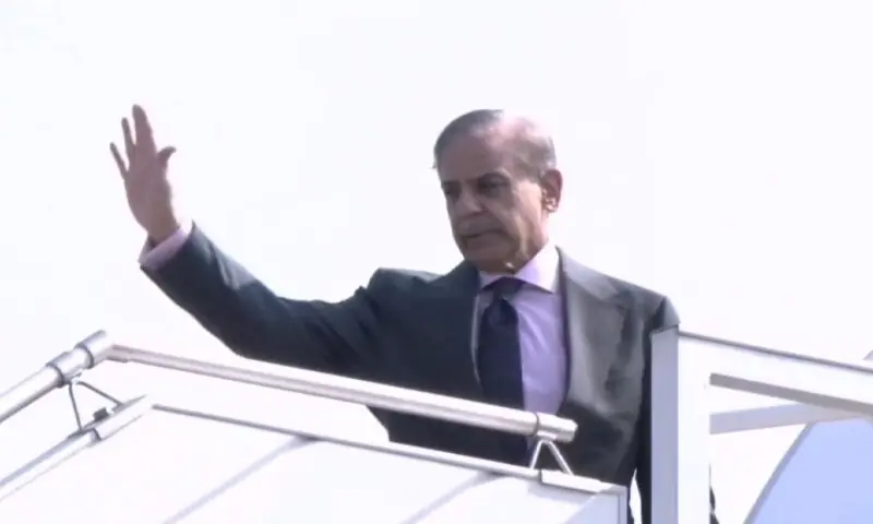 وزیر اعظم ایک روزہ دورے پر قطر روانہ، اسرائیلی جارحیت کےخلاف اظہار یکجہتی کریں گے