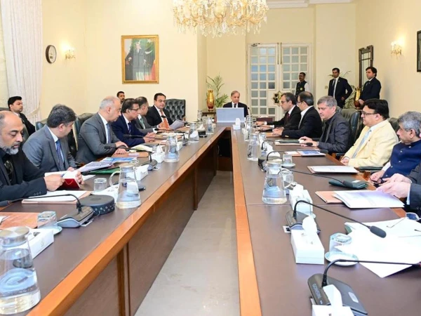 وزیراعظم کی زیرصدارت وفاقی کابینہ کا اجلاس؛ ملکی سیاسی و معاشی صورتحال پر غور