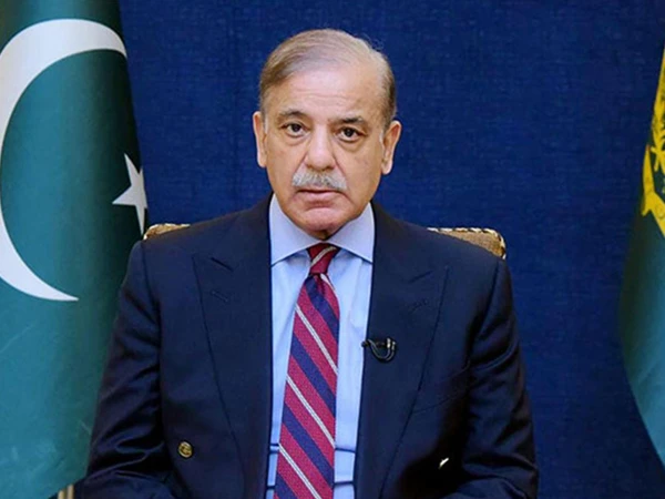 وزیرِاعظم شہباز شریف آج ملائیشیا کے 3 روزہ سرکاری دورے پر روانہ ہوں گے