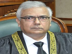 آئینی عدالت کے سربراہ جسٹس امین الدین اور 6ججز آج حلف اٹھائیں گے