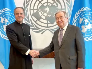 نیو یارک، پاکستانی مستقل مندوب عاصم افتخار کی صدر یو این جنرل اسمبلی سے اہم ملاقات