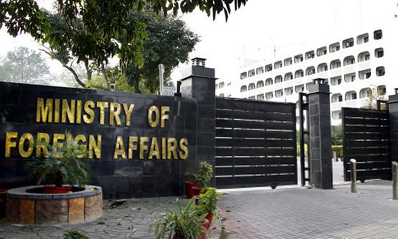 پاکستان کی خاتون ڈاکٹر کے حجاب کھینچنے اور سندھ طاس معاہدے کی خلاف ورزی کی شدید مذمت