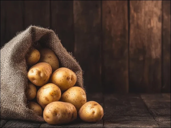 پھینکے ہوئے آلو اب بنیں گے بیوٹی کریم کا خزانہ، سائنسدانوں کی حیران کن تحقیق