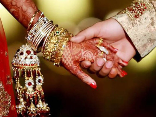 سسرال پہنچنے کے بیس منٹ بعد ہی دلہن نے شوہر کے ساتھ رہنے سے انکار کردیا