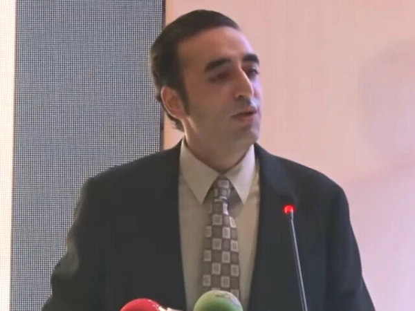 گل پلازہ آتشزدگی، بلاول بھٹو کا جانی و مالی نفقصان پر گہرے دکھ اور افسوس کا اظہار