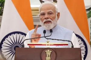 وزیر اعظم مودی کا مغربی بنگال کے ووٹروں کو خط، کہا- بنگال کی مائیں اور بہنیں غیر محفوظ