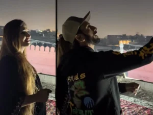 قومی کرکٹر حسن علی بھی بسنت کے رنگوں میں رنگ گئے، پتنگ اڑاتے ہوئے ویڈیو وائرل