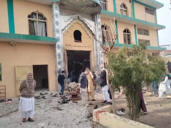 اسلام آباد؛ امام بارگاہ حملے میں جاں بحق ہونے والوں کے اہلخانہ کو امدادی رقوم کے چیکس تقسیم