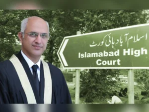 بیوی کو دیا تحفہ واپس نہیں لیا جا سکتا، یہ تھوک کر چاٹنے والی بات ہے، جسٹس محسن کے ریمارکس