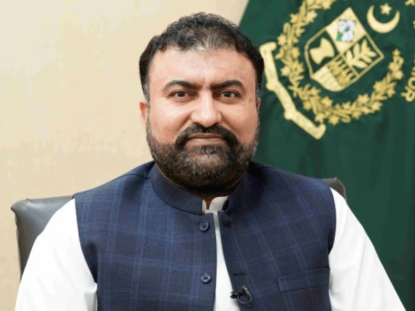 کوئٹہ، سرفراز بگٹی کا رات گئے شہر کا دورہ، سیکیورٹی پر مامور اہلکاروں سے ملاقات