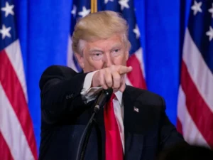 فیک نیوز کو دیکھیں تو ایسا لگتا ہے کہ ہم جنگ ہار رہے ہیں، ڈونلڈ ٹرمپ