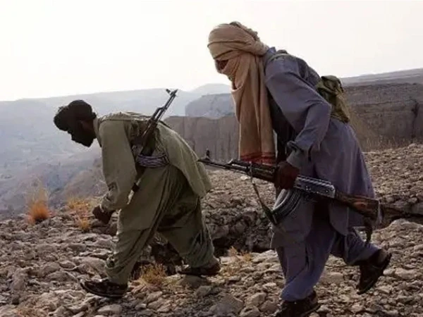 افغان طالبان کے بلوچستان اور کے پی میں متعدد حملے، پاک فوج کی جوابی کارروائی میں 67 کارندے ہلاک