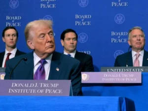 ایران جنگ میں ٹرمپ کا بڑا یوٹرن، حملے کی ذمہ داری اپنے داماد سمیت مشیروں پر ڈال دی