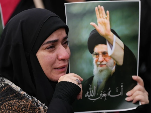 خامنہ ای کو نشانہ بنانے کیلئے اسرائیل نے تہران کے ٹریفک کیمروں کو ہیک کیا، برطانوی اخبار کا انکشاف