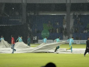 نیشنل ٹی ٹوئنٹی کپ: بارش سے متاثرہ میچ میں لاہور وائٹس نے فیصل آباد کو شکست دے دی