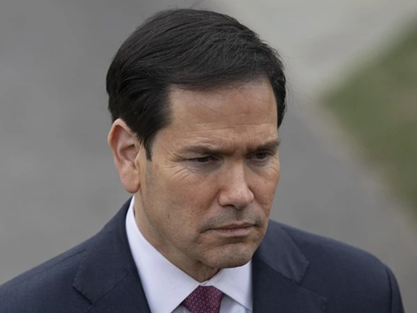 ایرانی قیادت میں دراڑیں پیدا ہوچکیں مذاکرات کن سے ہورہے ہیں نہیں بتاؤں گا، امریکی وزیر خارجہ