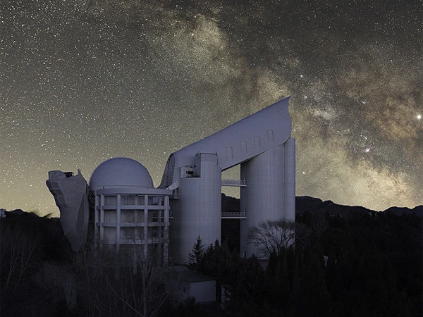 مختلف خلائی دوربینوں کا ڈیٹا ایک پلیٹ فارم پر لانے والا اے آئی سسٹم تیار