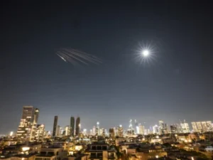 اسرائیل کا تہران پر بڑے پیمانے پر حملوں کی نئی لہر کا آغاز