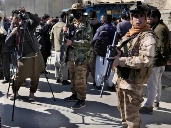 پاکستان کے ہاتھوں رسوائی کو چھپانے کیلئے افغان طالبان کی میڈیا پر پابندیاں