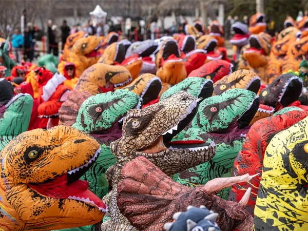 کینیڈا: یونیورسٹی کا 60 ویں سالگرہ پر انوکھا جشن