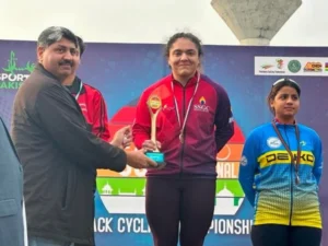 پاکستان کی 28 سالہ معروف خاتون سائیکلسٹ نتالیہ خان انتقال کرگئیں