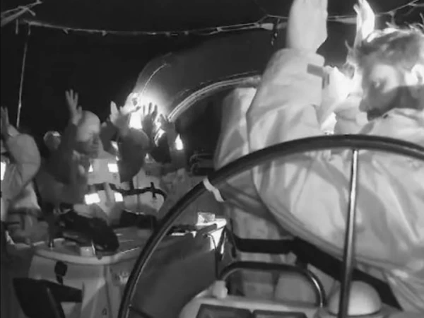 بین الاقوامی پانیوں میں اسرائیلی کارروائی، غزہ جانے والے امدادی بحری بیڑے کی کشتیوں پر قبضہ