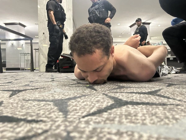 وائٹ ہاؤس کے سالانہ صحافتی ڈنر میں فائرنگ، حملہ آور کے خلاف آج فرد جرم عائد کی جائے گی