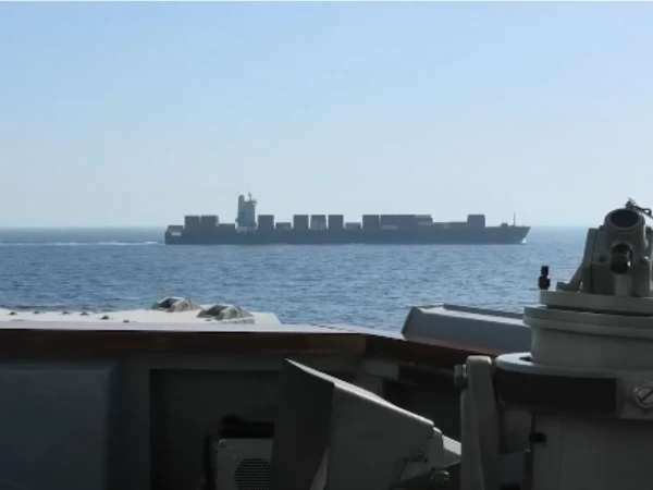 امریکی سینٹکام نے قبضے میں لیے جانیوالے ایرانی جہاز پر حملے کی ویڈیو جاری کر دی