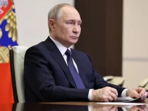 روس نے یوم فتح کے موقع پر یوکرین کو جنگ بندی کی پیشکش کر دی