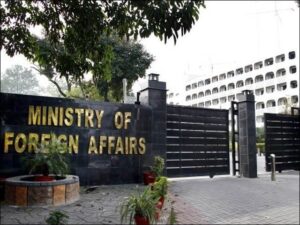 پاکستان میں ایرانی طیاروں سے متعلق رپورٹ پر دفتر خارجہ کا ردعمل سامنے آگیا