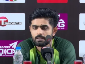 بڑی پارٹنرشپ قائم نہ ہونے سے ٹیم دباؤ میں آ گئی، بابر اعظم
