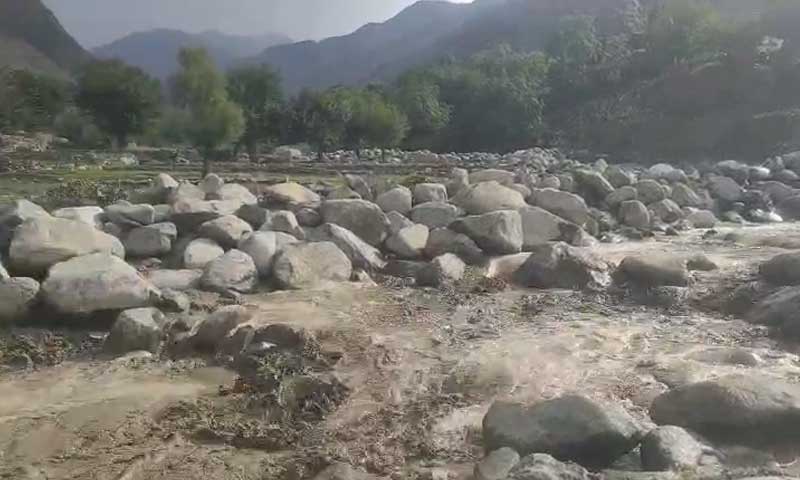 چلاس میں کلاؤڈ برسٹ، وادی تھور میں شدید تباہی، مکانات، فصلیں اور پل سیلاب میں بہہ گئے