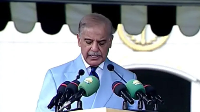 بیرونی دہشتگردی کا خاتمہ قومی ترجیح ہے، پاکستان ہر قیمت پر کامیاب ہوگا: وزیراعظم
