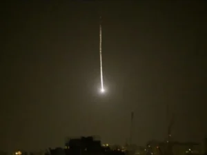 ایران کا بڑا جوابی وار! امریکی اڈوں پر میزائل حملوں کی ویڈیو منظر عام پر آگئی
