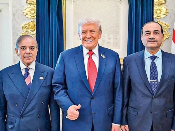 پاکستانی وزیراعظم اور فیلڈ مارشل عظیم انسان ہیں، ایران سے معاہدے میں پاکستان نے مدد کی؛ ٹرمپ