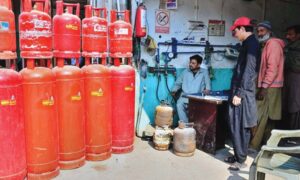 ایل پی جی کی قیمتیں عوام کی پہنچ سے باہر، مہنگائی کے ستائے شہریوں کی دہائی