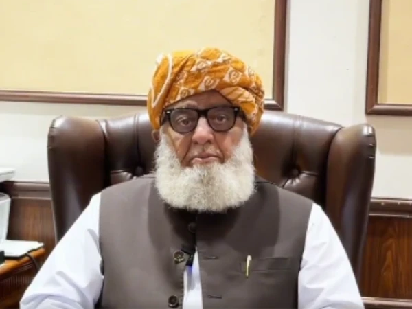 کشمیریوں کے صبر اور برداشت کو سلام پیش کرتا ہوں، تحریک دنیا میں پھیل رہی ہے، مولانا فضل الرحمان