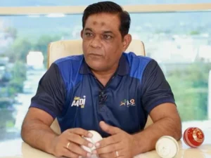 پی سی بی چیئرمین کرکٹ کے فروغ کیلیے یونس خان کی خدمات سے استفادہ حاصل کریں، سابق کپتان راشد لطیف