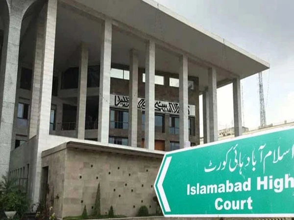 اسلام آباد ہائیکورٹ میں بچوں کے سوشل میڈیا استعمال، آن لائن تحفظ کیلئے درخواست دائر
