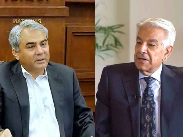 محسن نقوی سسٹم کی تبدیلی کا آغاز نیشنل ایکشن پلان اور اپنی وزارت سے کریں، خواجہ آصف