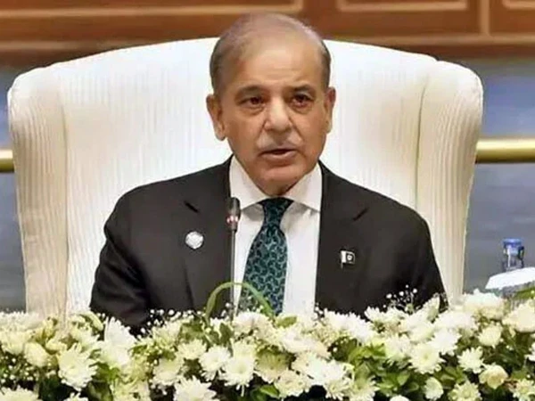 وفاقی کابینہ کا اجلاس طلب، معاشی، سیکیورٹی صورتحال پر غور کیا جائےگا