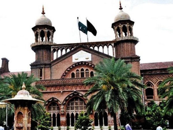 ڈاکٹر عظمیٰ خان اور نورین نیازی کی نظر بندی کا نوٹیفکیشن فوری معطل کرنے کی استدعا مسترد
