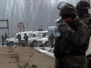 بھارتی پیرا ملٹری فورس کے 4 اہلکار حادثاتی دھماکے میں شدید زخمی
