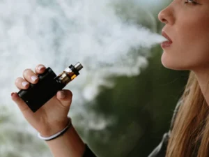 ویپس کے فلیورنگ کیمیکلز صحت کے لیے کتنے نقصان دہ ہیں؟